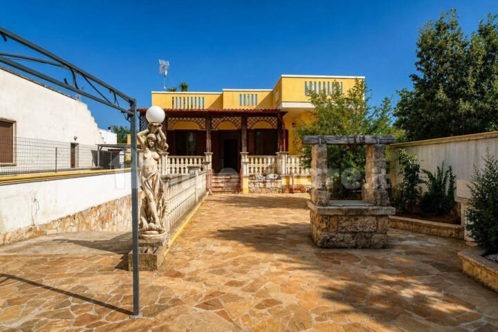 Freistehendes Landhaus mit Dachterrasse & Garten – Andrano, Salento